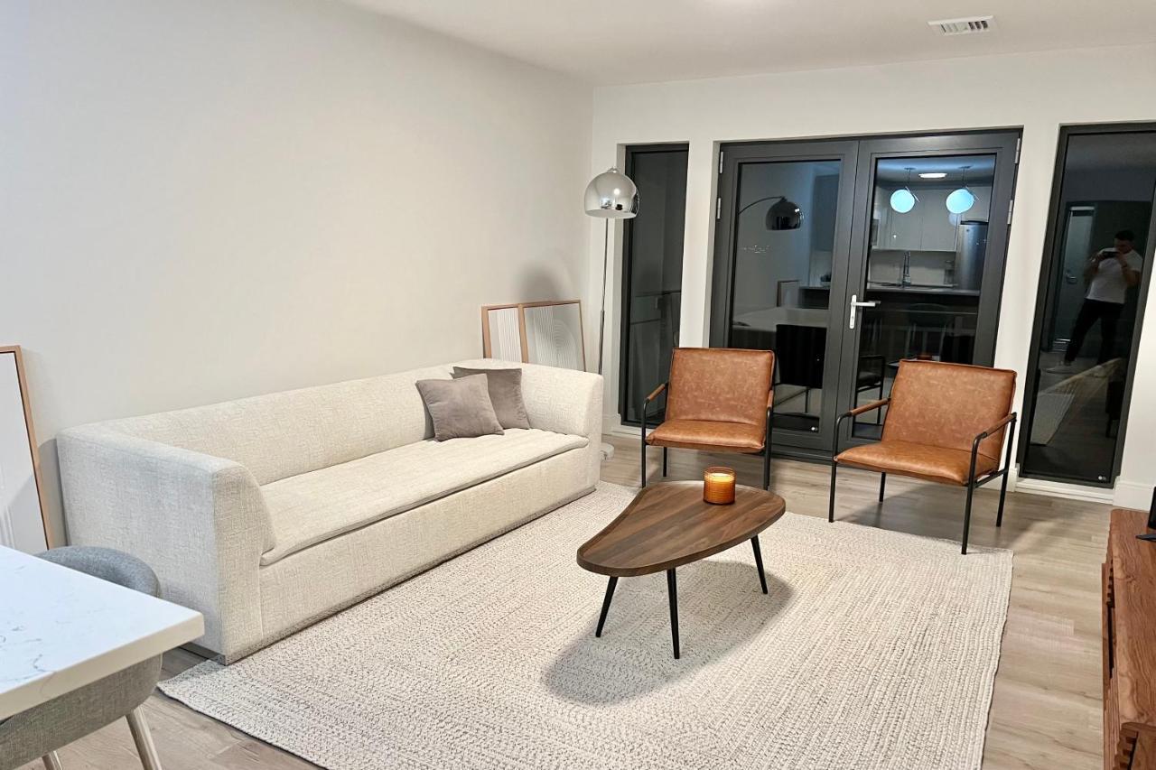 Modern 2 Bed Furnished Apartment In Quincy Exterior photo